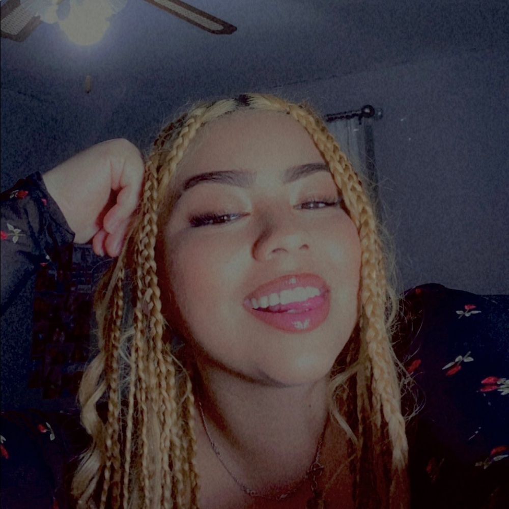 Meet your Posher, Alyssa